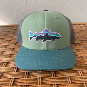 Columbia hat